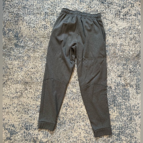 Nike sweatpants - Picture 2 of 2